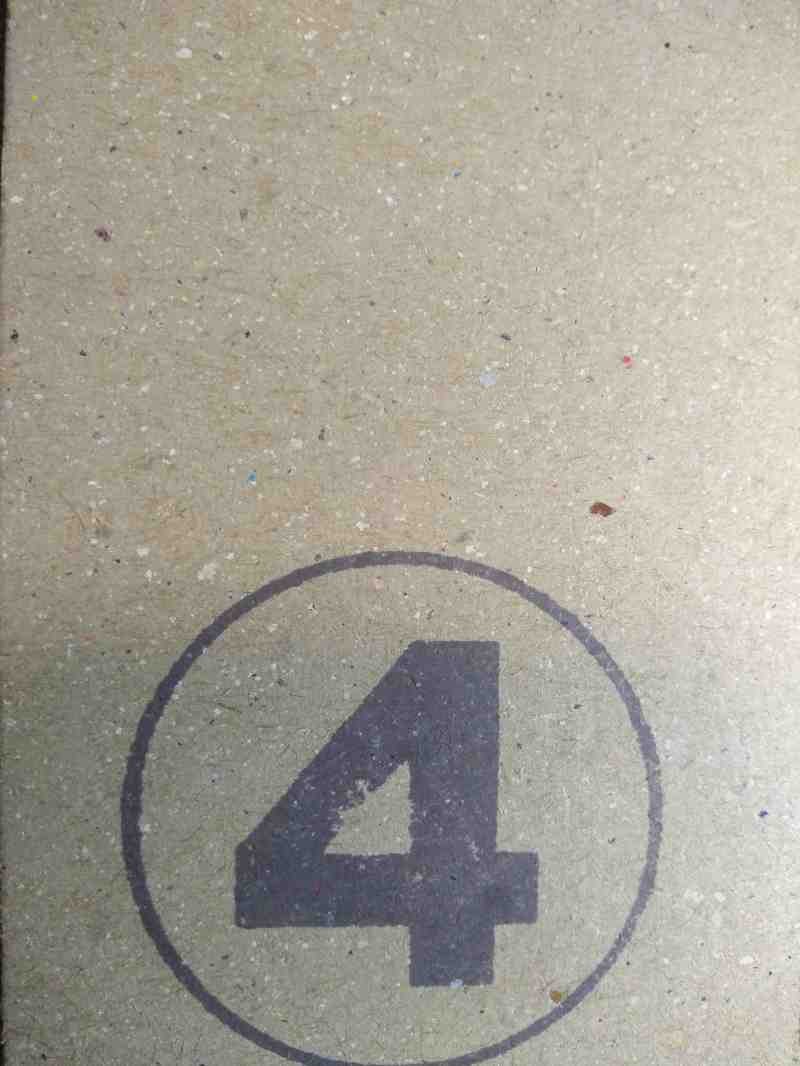 CARTON GRIS 4 1.9MM 90X130 CMS.