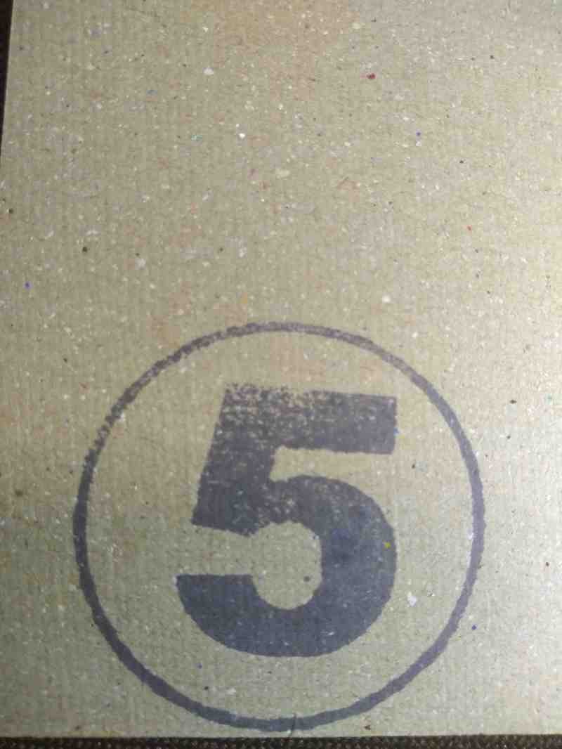 CARTON GRIS 5 2.4MM 90X130 CMS.