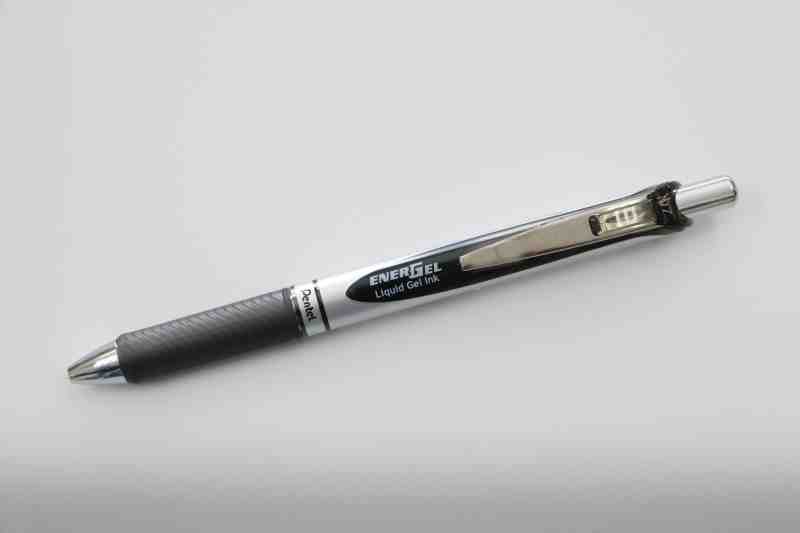BOLIGRAFO GEL ENERGEL BL77A PENTEL 0.7MM RT NGO 12576